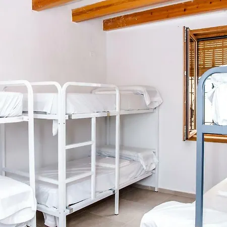 Welcome Beach Hostel *